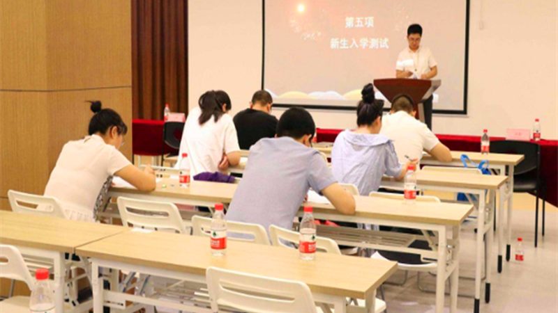 目前，公路工程建造师教材主要分为以下几类：