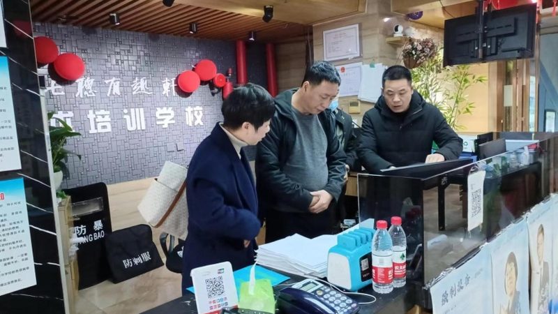 新员工内训，优与缺如何权衡？**
